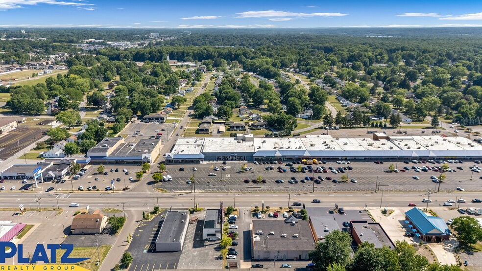 More Photos Of 220-224 Boardman Canfield Rd, Boardman Freestanding For Lease