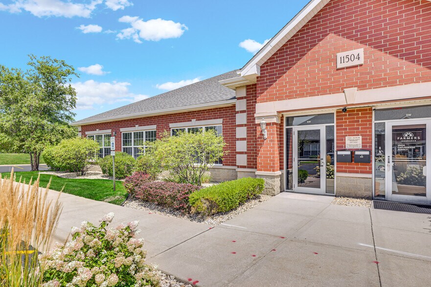 More Photos Of 11504 W 183rd St, Orland Park Medical For Sale