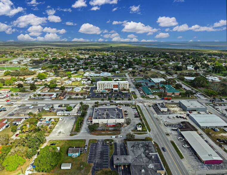 More Photos Of 300 W Sugarland Hwy, Clewiston General Retail For Sale