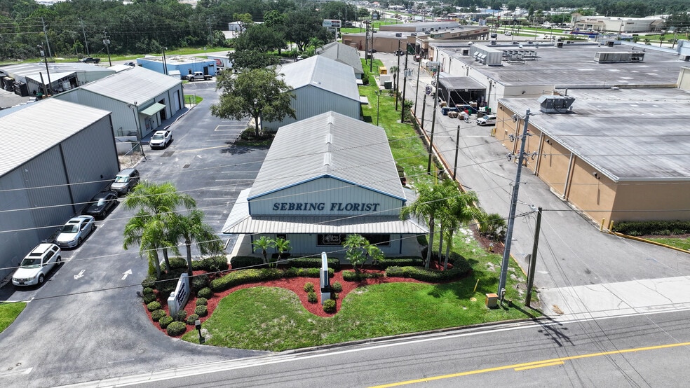 More Photos Of 1072 SE Lakeview Dr, Sebring Warehouse For Sale