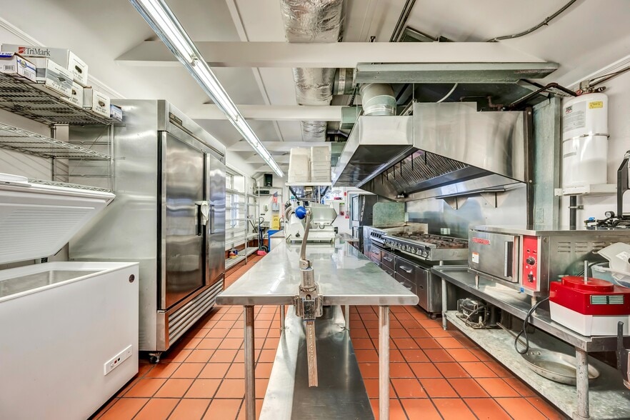 More Photos Of , Brookfield Unknown For Sale