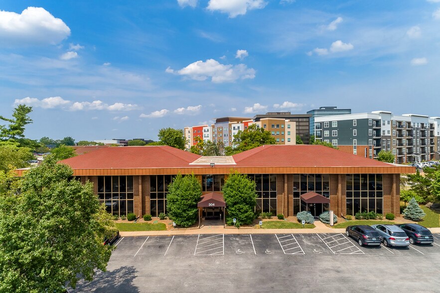 More Photos Of 304 Whittington Pky, Louisville Office For Sale