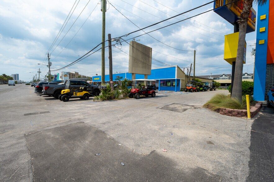 More Photos Of 11832 Front Beach Rd, Panama City Beach Storefront Retail Office For Sale