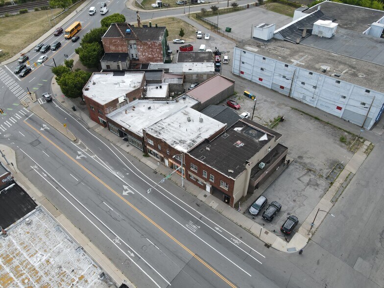 More Photos Of 473 N Goodman St, Rochester Storefront Retail Residential For Sale