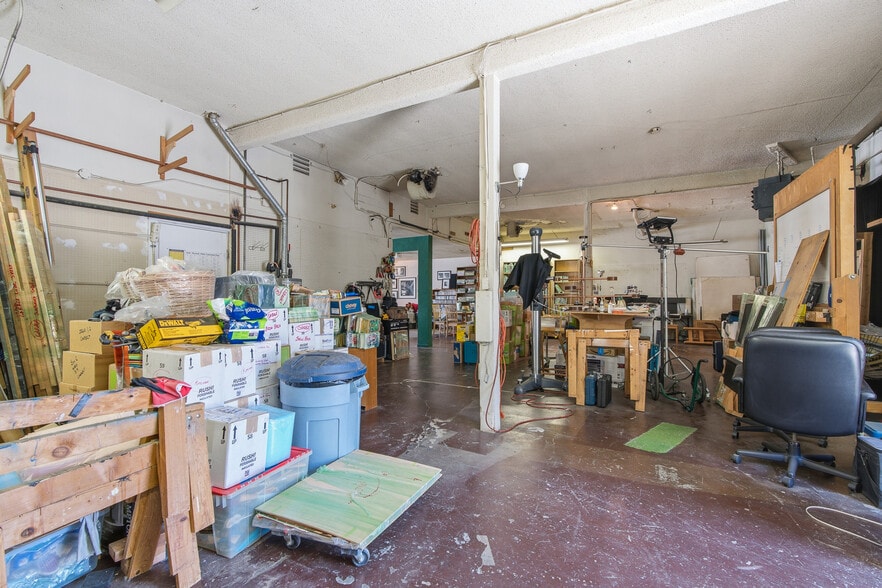 More Photos Of 5390-5396 Alhambra Ave, Los Angeles Light Manufacturing For Sale