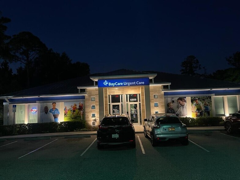 More Photos Of 6909-6911 W Waters Ave, Tampa Medical For Sale