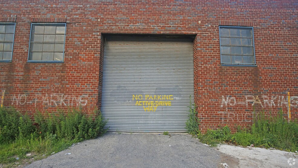 More Photos Of 654 Montauk Ave, Brooklyn Manufacturing For Lease