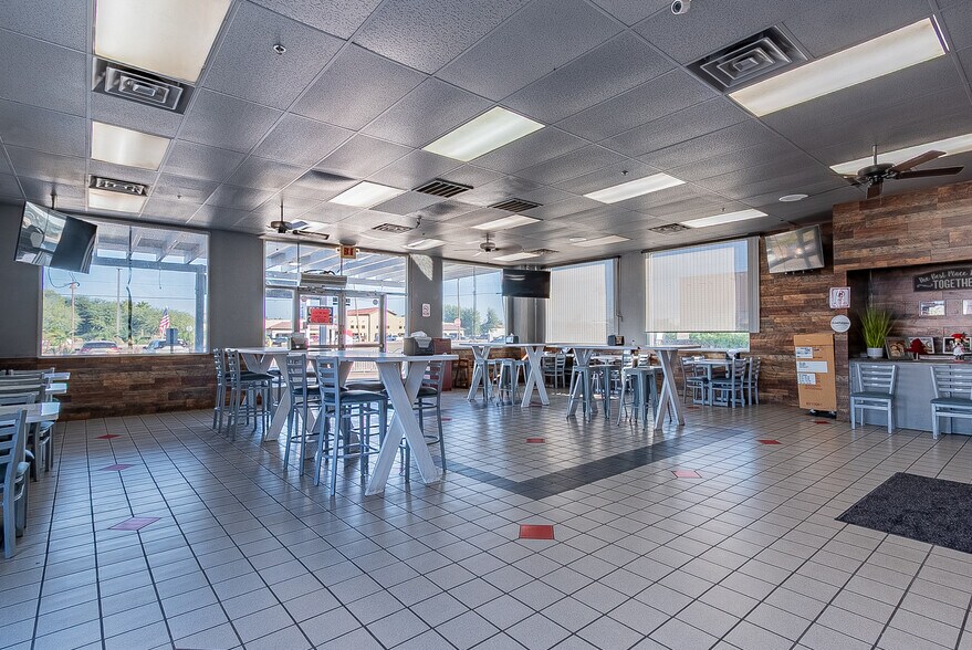 More Photos Of 611 E Main St, Somerton Service Station For Sale