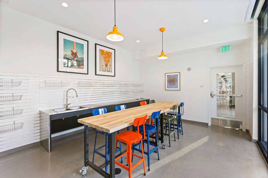 More Photos Of 17620 NE 69th Ct, Redmond Apartments For Lease
