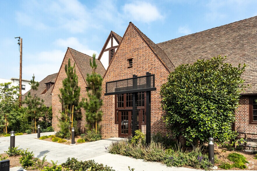 More Photos Of 7012 Walnut Grove Dr, Whittier Unknown For Lease