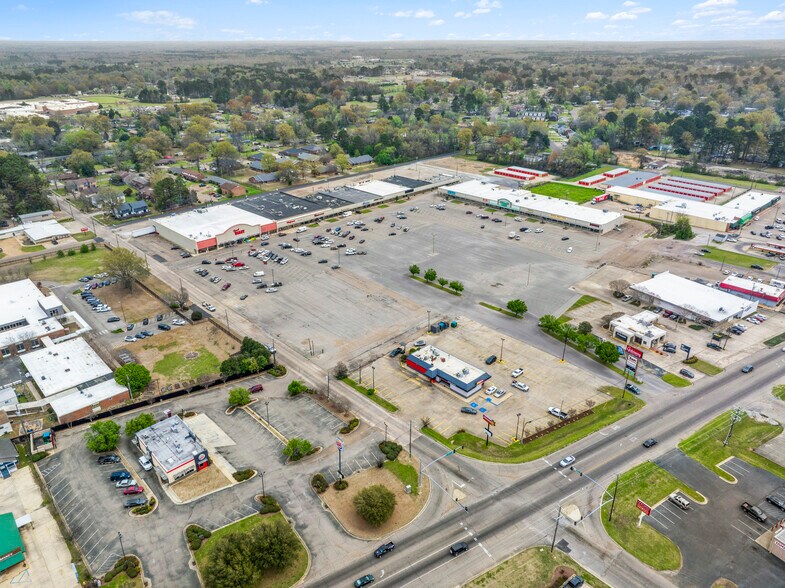 More Photos Of 201 Alabama St, Columbus Unknown For Lease