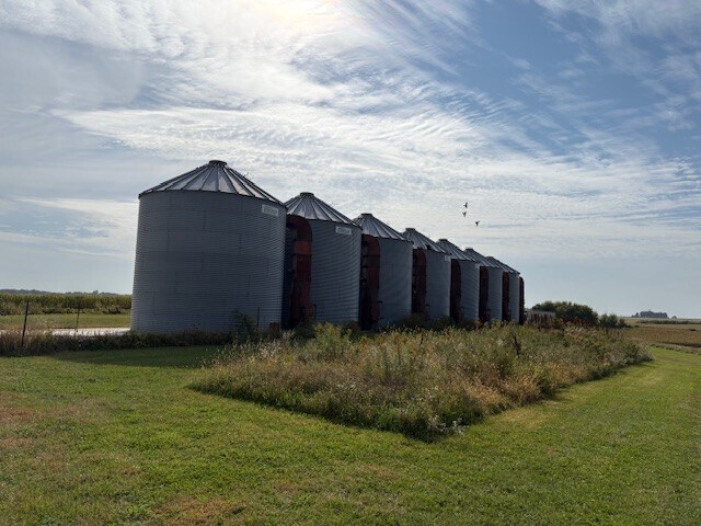 More Photos Of 16 County Road 16 SE, Rochester Industrial For Lease