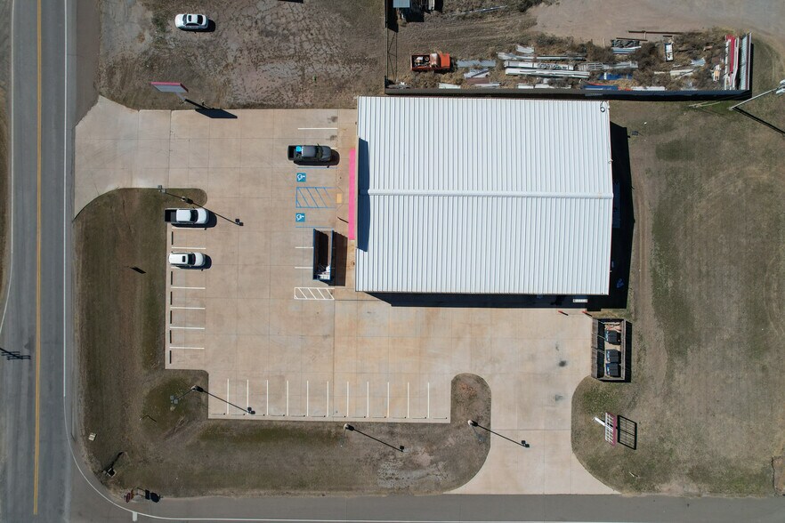 More Photos Of 215 E 1st St, Granite Freestanding For Sale