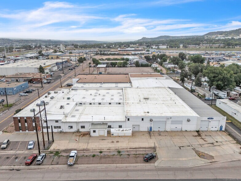 More Photos Of 3605-3625 N Stone Ave, Colorado Springs Distribution For Lease