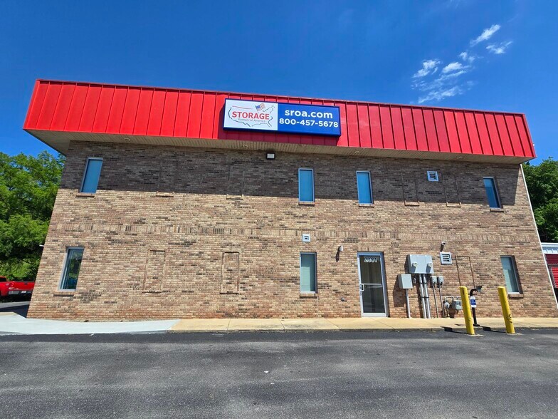 Primary Photo Of 2301 Bloomfield Rd, Cape Girardeau Self Storage For Lease