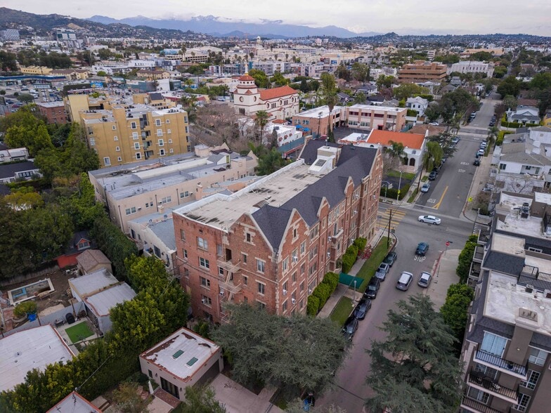 More Photos Of 601 N Rossmore Ave, Los Angeles Apartments For Sale