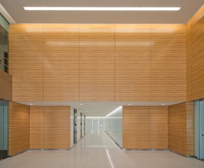 More Photos Of 2000 14th St N, Arlington Office For Lease