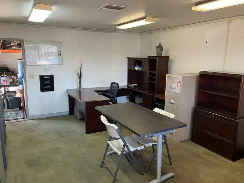 More Photos Of 1533 Wilson Ave, National City Manufacturing For Lease