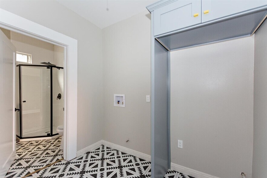 More Photos Of 1703 S Burlington Ave, Los Angeles Apartments For Sale