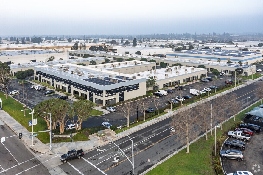 More Photos Of 1265 N Manassero St, Anaheim Warehouse For Sale