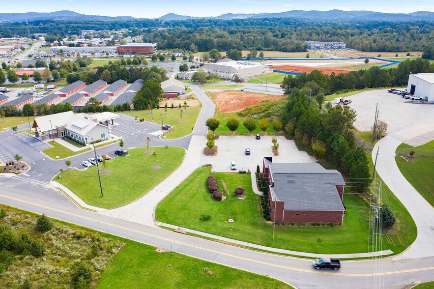 More Photos Of 65 Walnut Grove Rd SE, Cartersville Storefront Retail Office For Sale