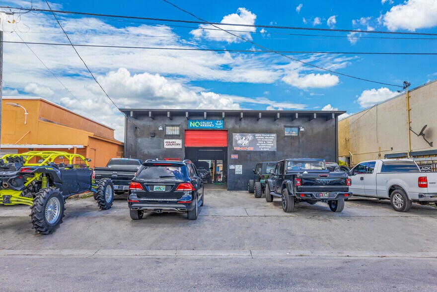 More Photos Of 2760 W 3rd Ave, Hialeah Warehouse For Sale