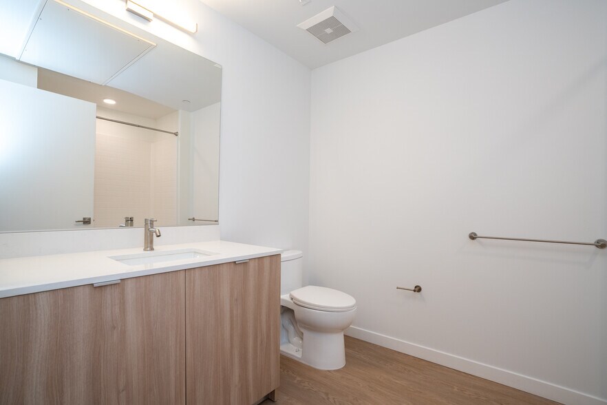 More Photos Of 1915 Park Avenue, Los Angeles Apartments For Sale