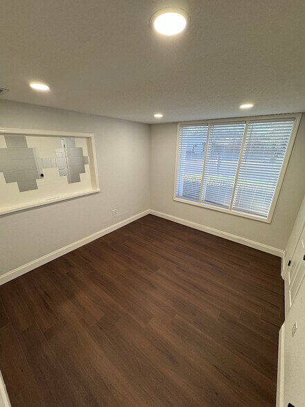 More Photos Of 641 W Fairbanks Ave, Winter Park Office For Lease