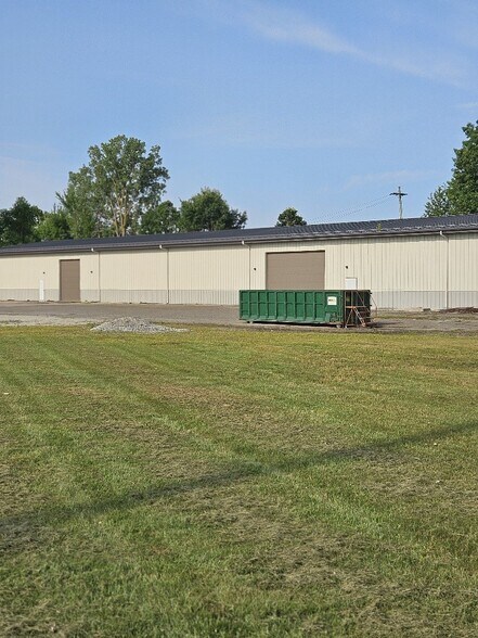 More Photos Of 415 N Lafayette St, South Lyon Industrial For Sale