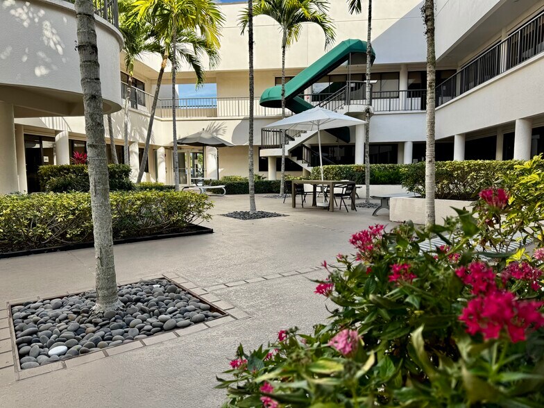More Photos Of 851 Broken Sound Pky NW, Boca Raton Office For Sale