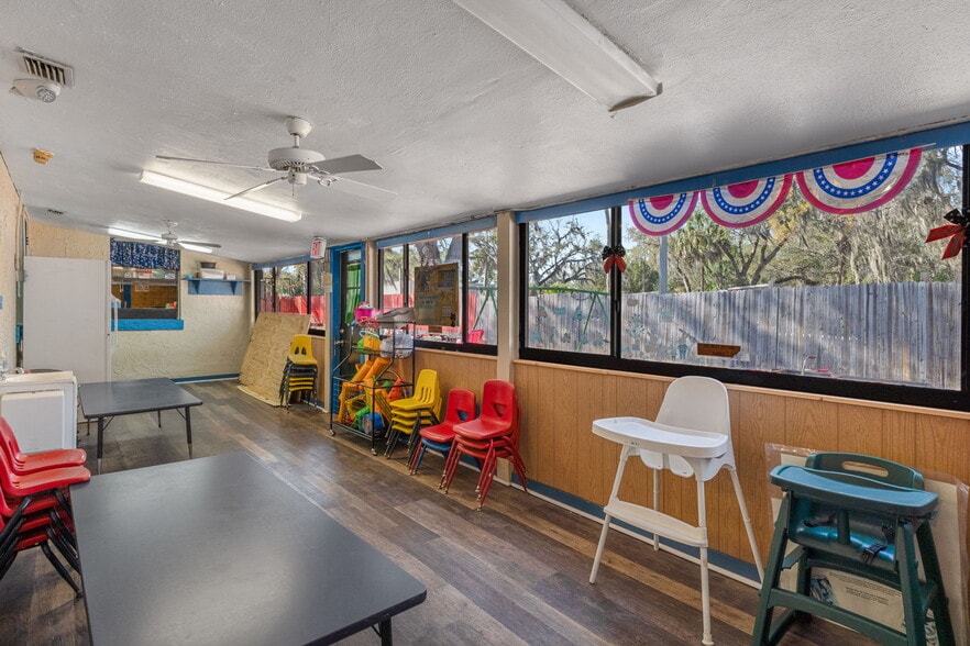 More Photos Of 639 NE 1st St, Crystal River Daycare Center For Sale