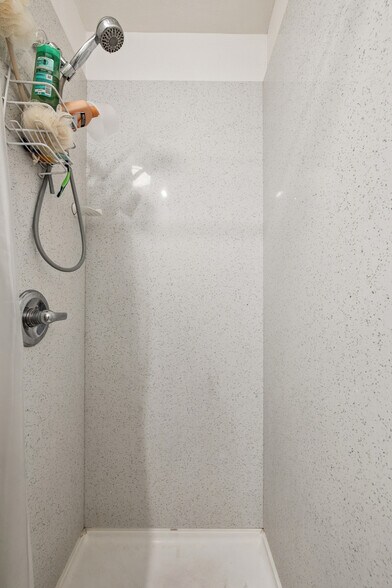 More Photos Of 121 Lorton Ave, Burlingame Apartments For Sale