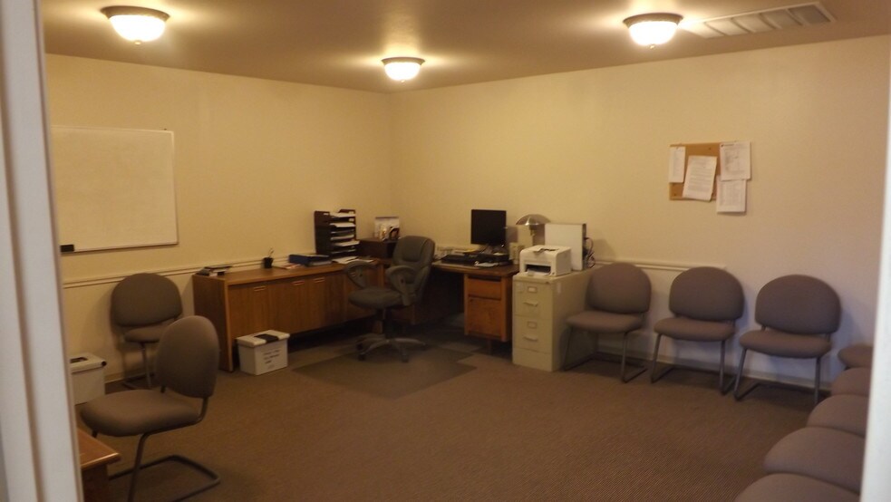 More Photos Of 708 E Penn St, Moses Lake Flex For Sale