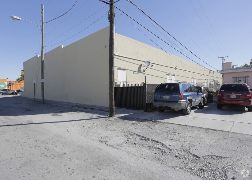 More Photos Of 2420 NW 20th St, Miami Unknown For Lease