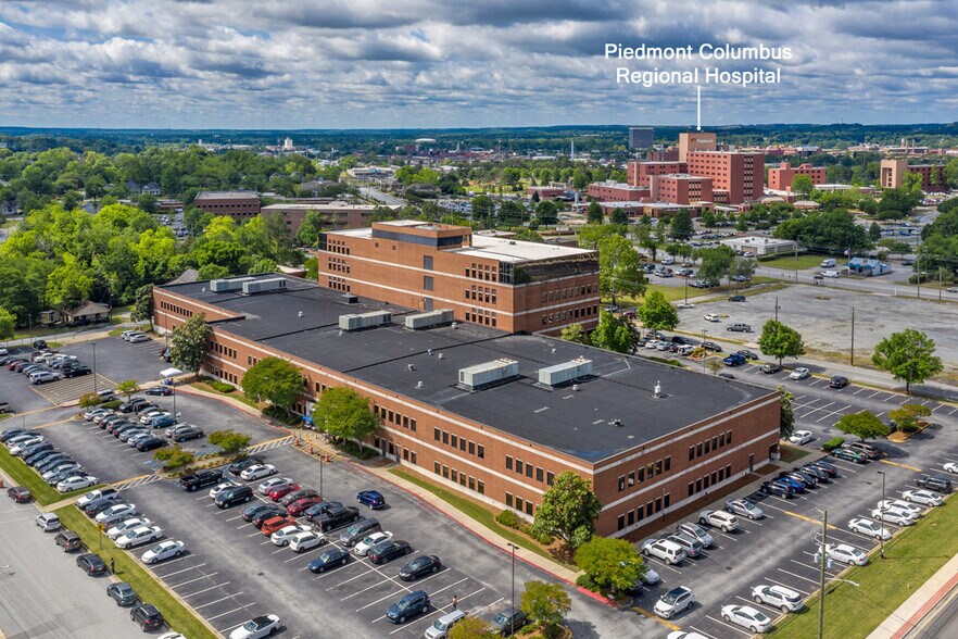 More Photos Of 2100 Comer Ave, Columbus Medical For Lease