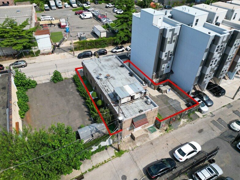 More Photos Of 448-450 N 9th St, Philadelphia General Retail For Sale