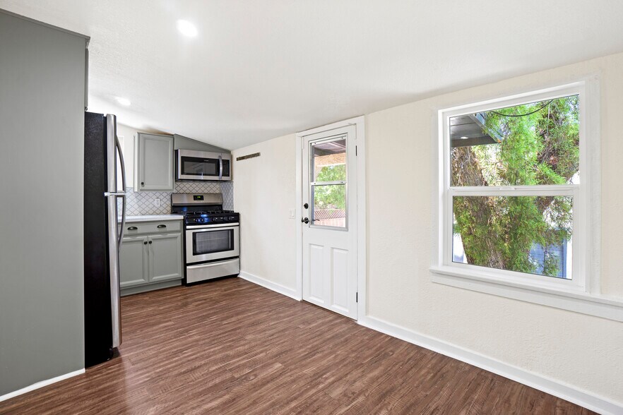 More Photos Of 343 N Occidental Blvd, Los Angeles Apartments For Sale