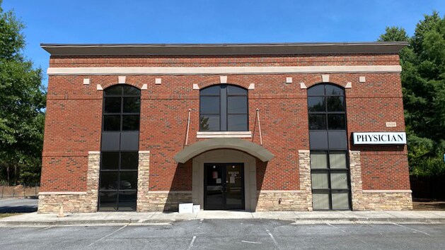 Primary Photo Of 1930 Powder Springs Rd, Marietta Medical For Lease