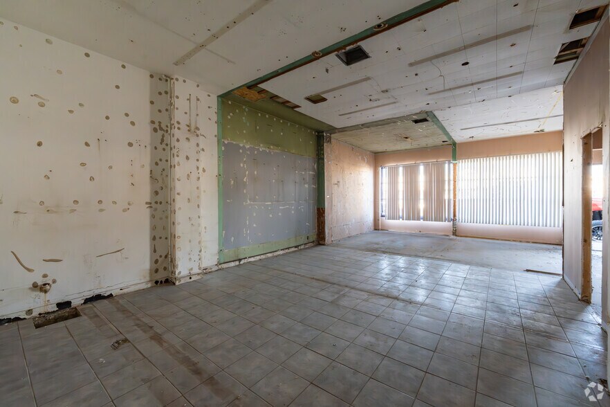 More Photos Of 3311 W Beverly Blvd, Montebello Storefront Retail Office For Sale