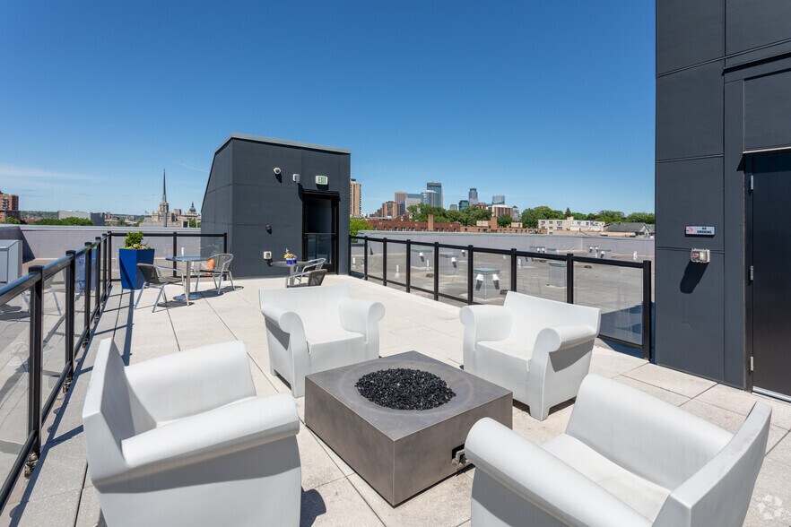 More Photos Of 2015 Lyndale Ave, Minneapolis Apartments For Sale