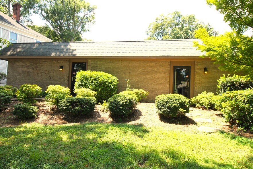 More Photos Of 419 S York St, Gastonia Medical For Sale