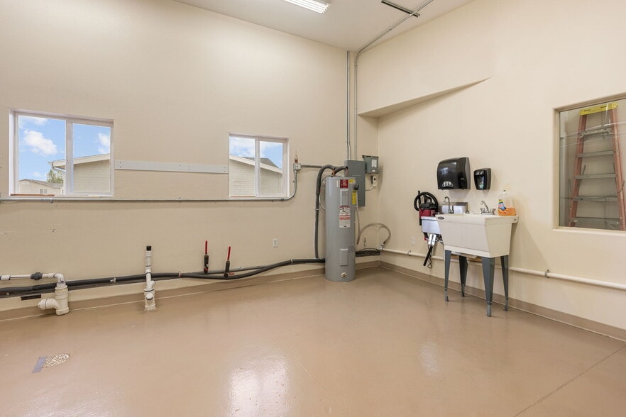 More Photos Of 4219 N Old US Highway 91, Cedar City Warehouse For Sale