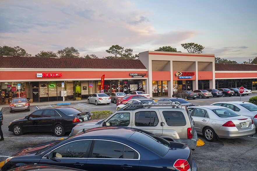 More Photos Of 4433-4523 N Pine Hills Rd, Orlando Unknown For Lease