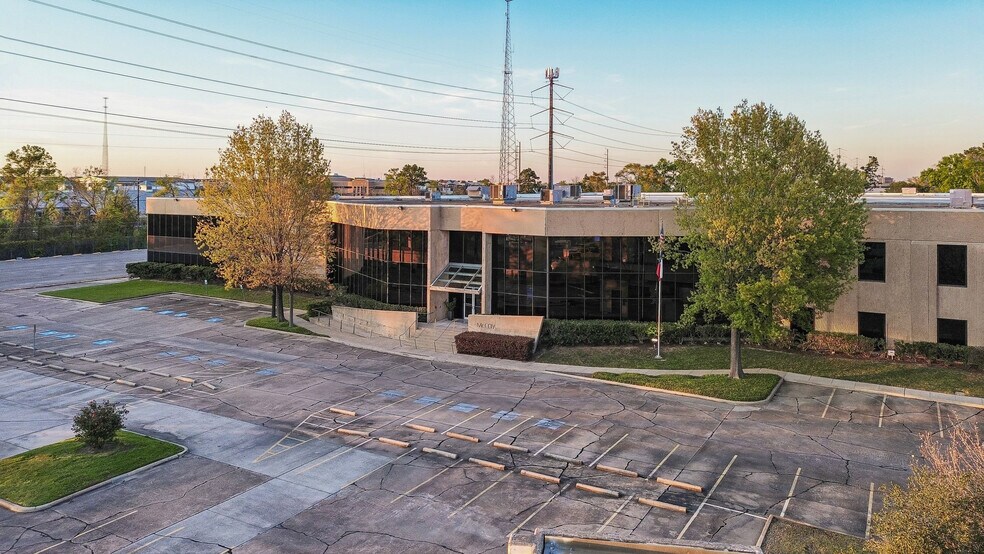 Primary Photo Of 6869 Old Katy Rd, Houston Flex For Lease