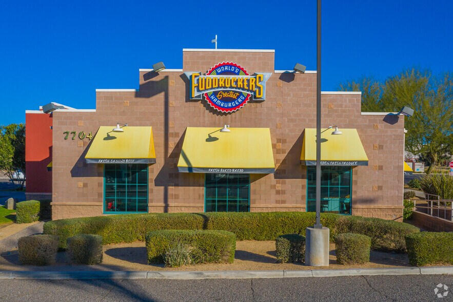 More Photos Of 7704 W Bell Rd, Glendale Restaurant For Lease