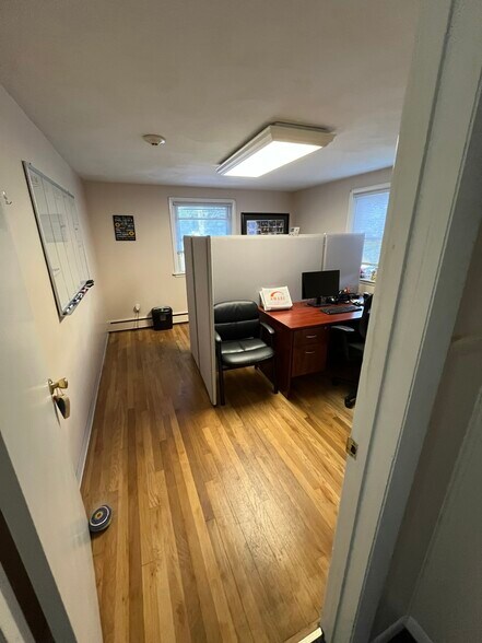 More Photos Of 890 Centerville Rd, Warwick Loft Creative Space For Sale