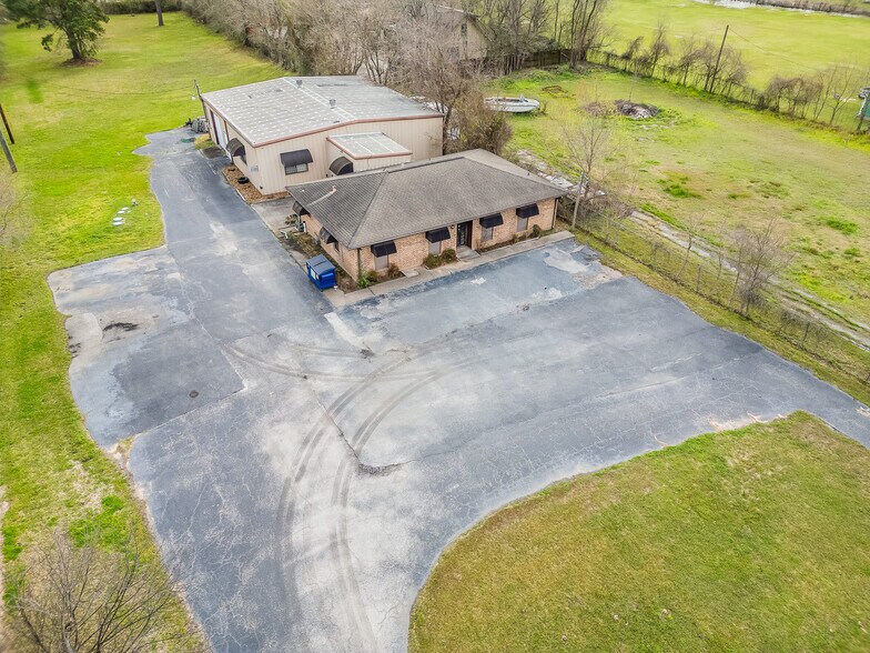 More Photos Of 27228 E Hardy Rd, Spring Warehouse For Sale