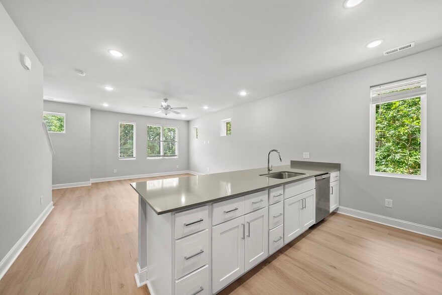 More Photos Of 4204 Reavis Rd, Raleigh Multifamily For Sale