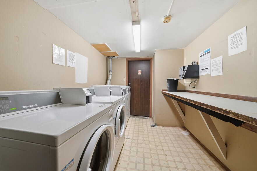 More Photos Of 4746 55 St, Red Deer Apartments For Sale
