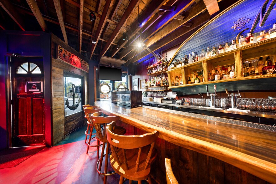 More Photos Of 2007 SW 8th St, Miami Freestanding For Sale